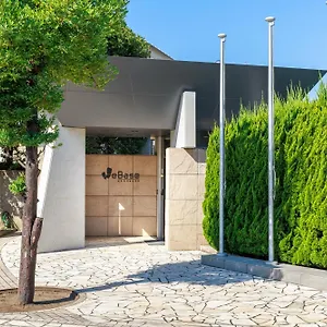 4* Resort Webase